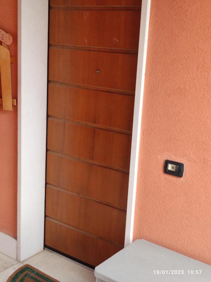 Casa Vacanze Da Riki Appartamento 2 Peschiera del Garda Eksteriør billede
