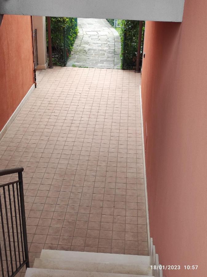 Casa Vacanze Da Riki Appartamento 2 Peschiera del Garda Eksteriør billede