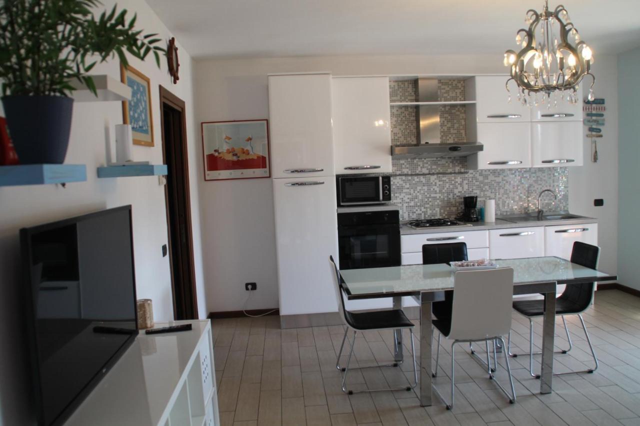 Casa Vacanze Da Riki Appartamento 2 Peschiera del Garda Eksteriør billede
