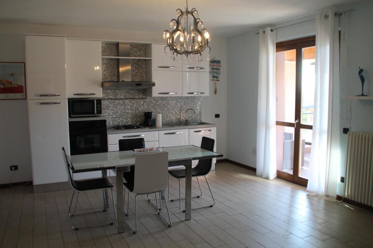 Casa Vacanze Da Riki Appartamento 2 Peschiera del Garda Eksteriør billede
