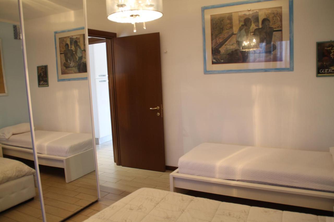 Casa Vacanze Da Riki Appartamento 2 Peschiera del Garda Eksteriør billede